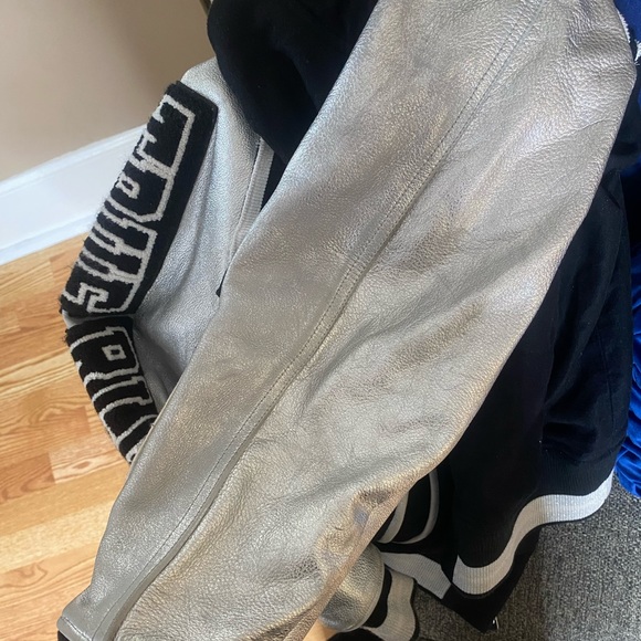 Mens True Religion Jacket Wit Hood Black & Silver Size Large - Picture 9 of 9